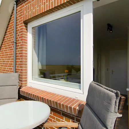 Strandhus Uiterst-hoern Luv 公寓